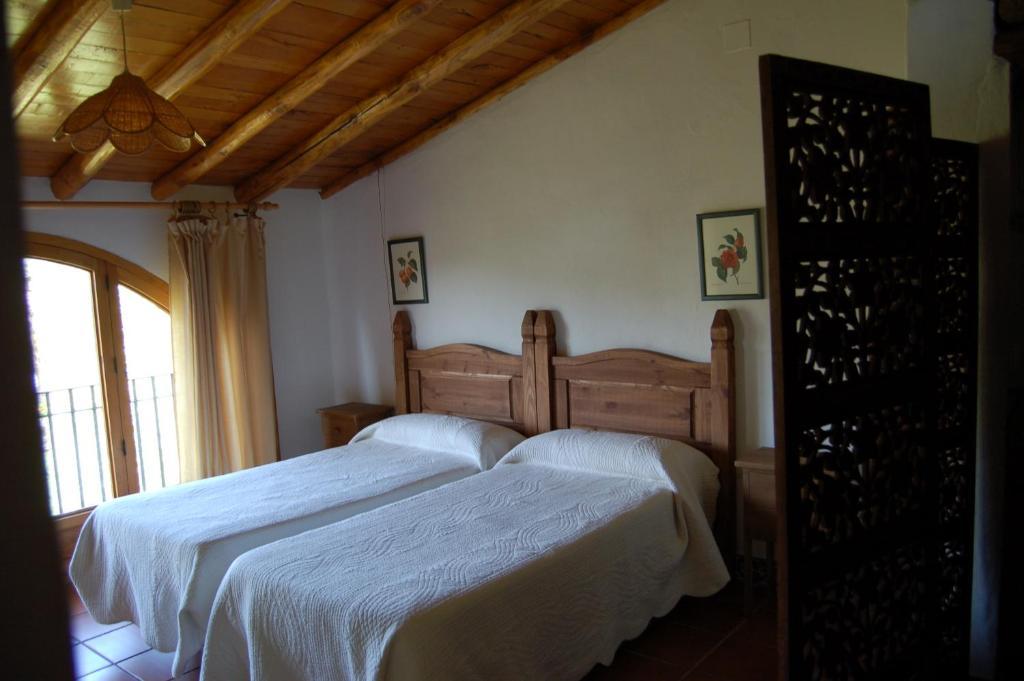 La Molinilla Apartamentos Y Hammam (Adults Only) Linares de la Sierra Quarto foto