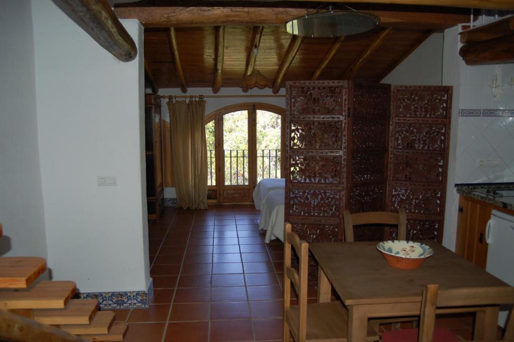 La Molinilla Apartamentos Y Hammam (Adults Only) Linares de la Sierra Quarto foto
